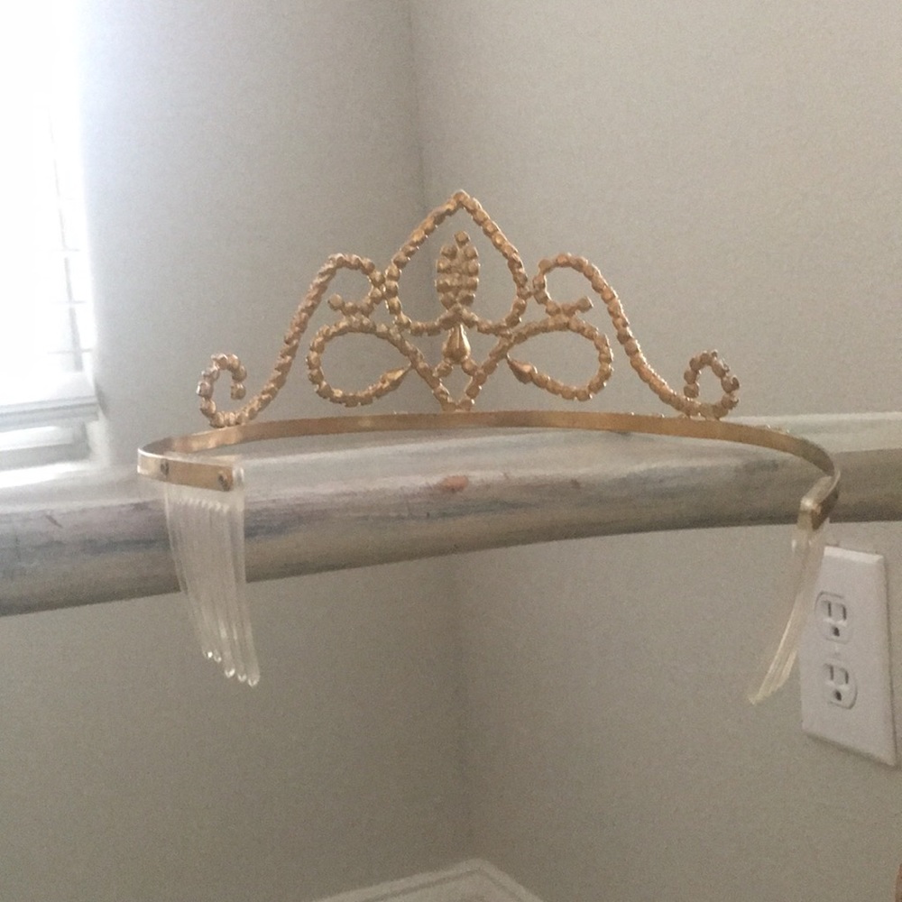 Tiara/Crown - Picture 2 of 10